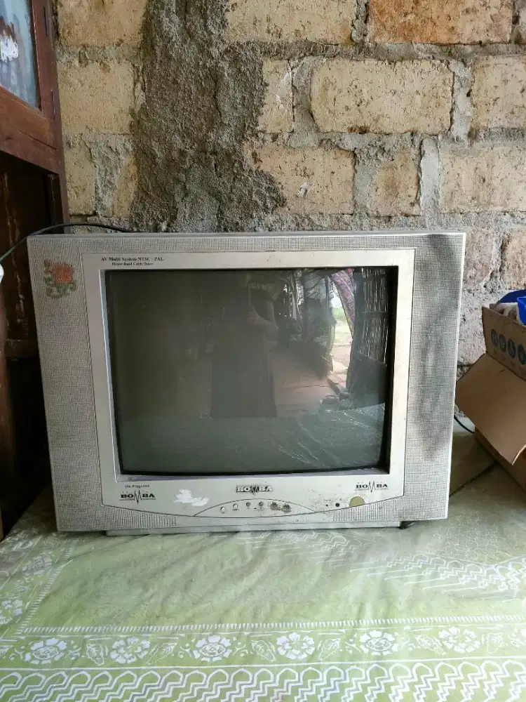 Tv 21 inc  tabung merk BOMBA