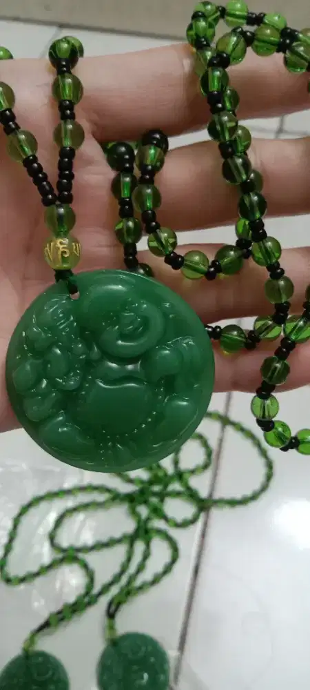 kalung dan liontin Giok julayhut, baru