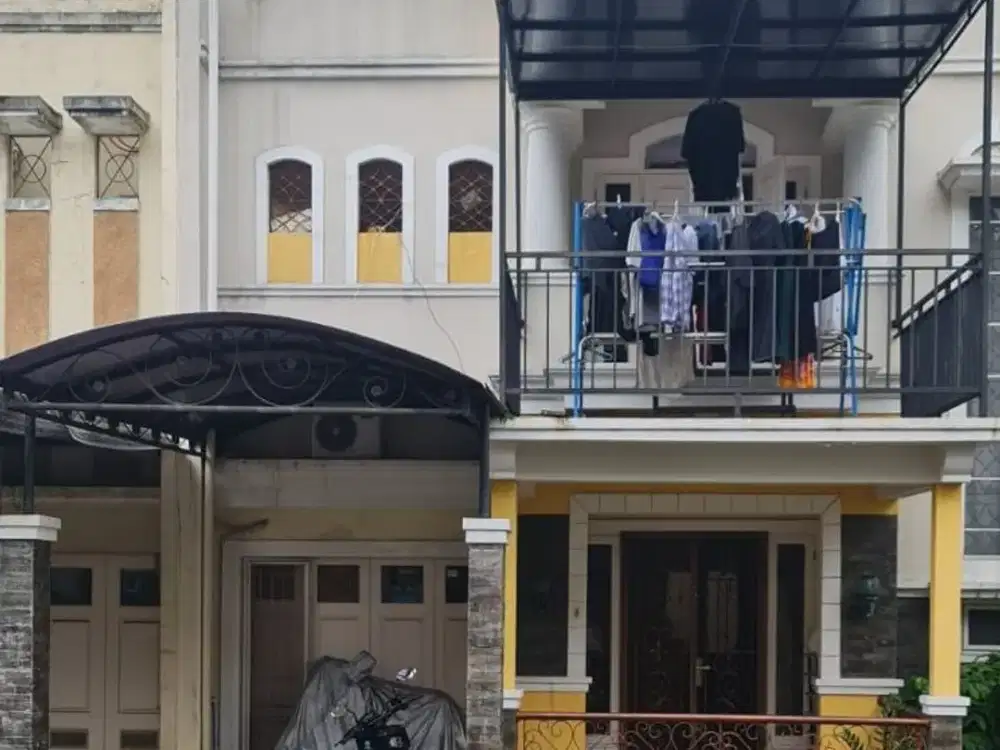 Dijual Rumah 2 Lantai SHM Raffles Hills Cibubur