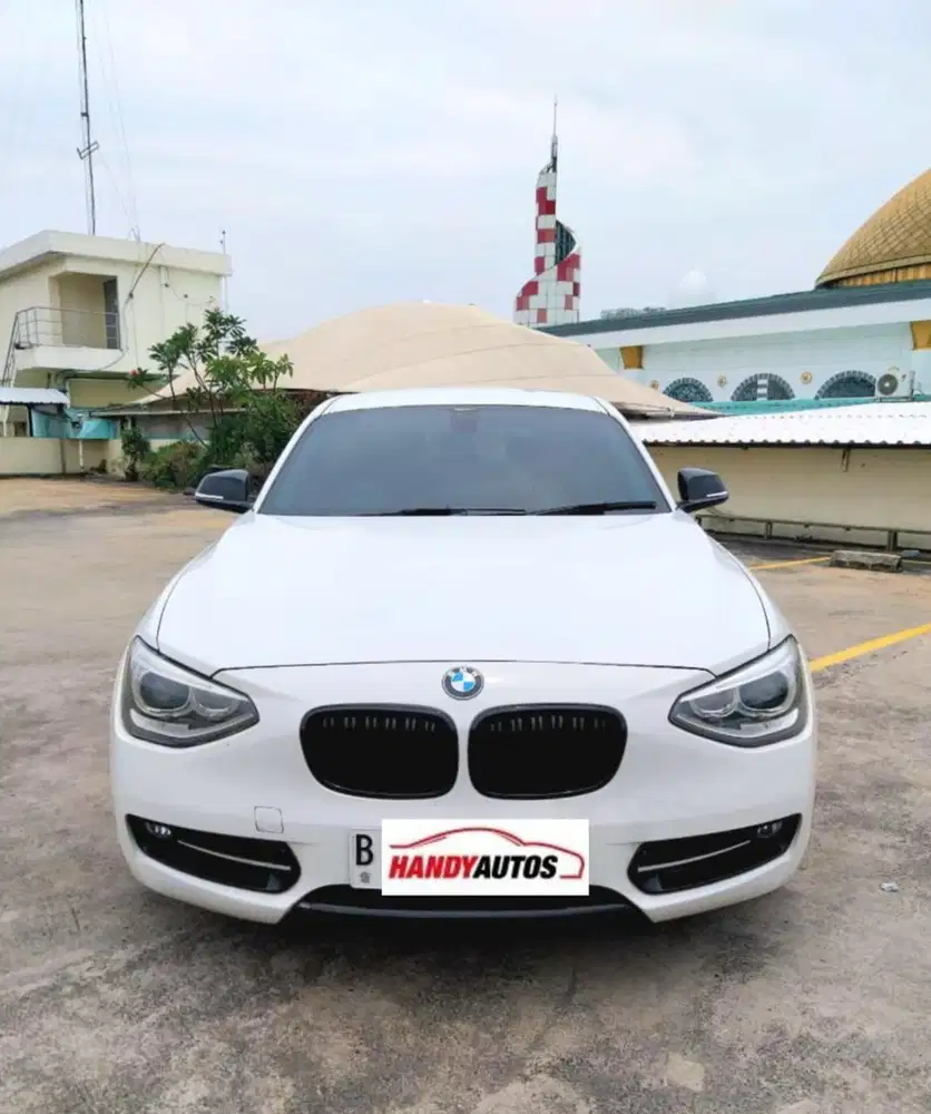BMW 116i Tahun 2012 Automatic Putih Metalik