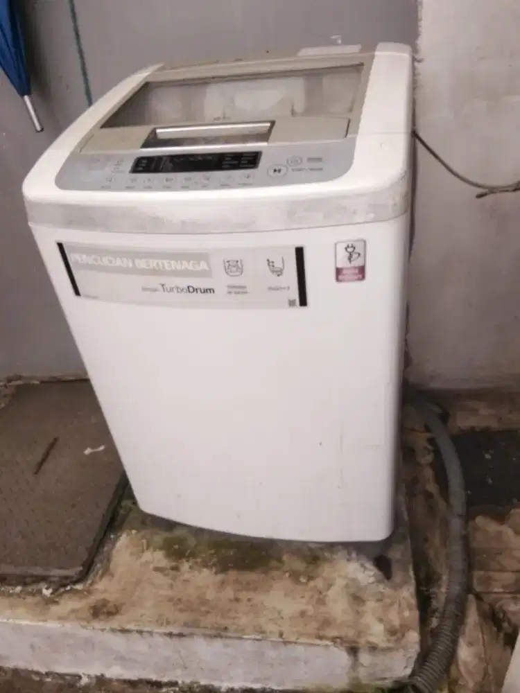 MESIN CUCI MERK LG KAPASITAS 10 KG