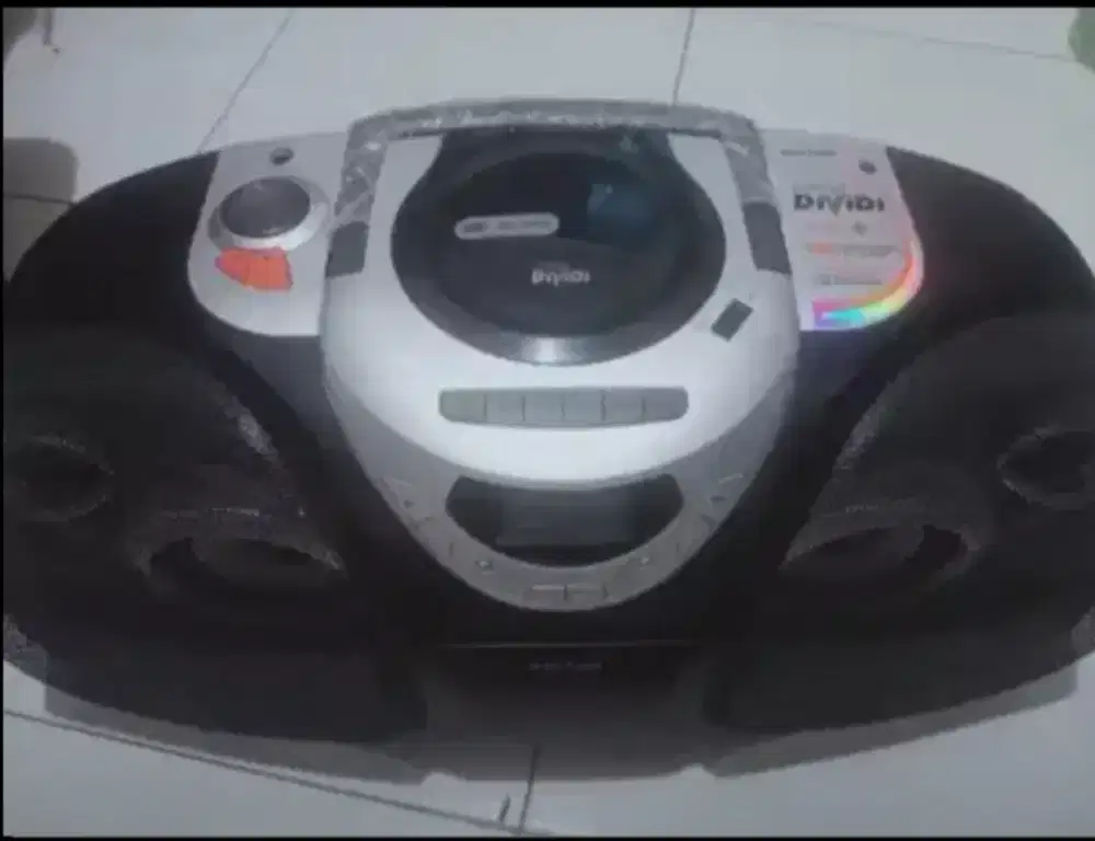 DVD mini compo polytron GD 715 SR