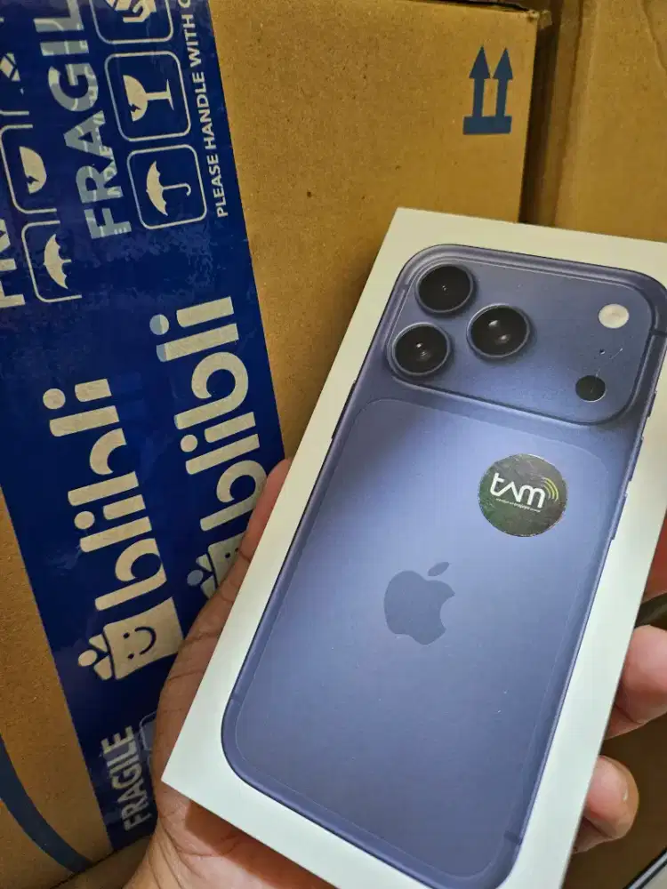 Iphone 17 pro 256gb deep blue