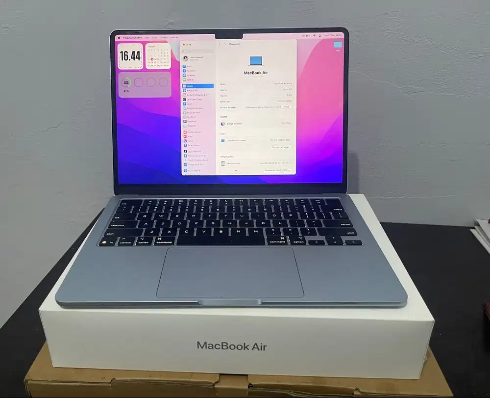 MacBook Air M4 (13”) 2025 . Fullset