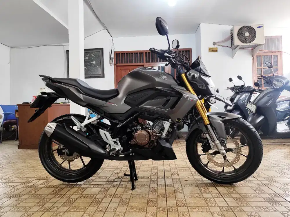 HONDA CB 150R 2022 SE KM 5 RB AN CB150R MULUS ORI