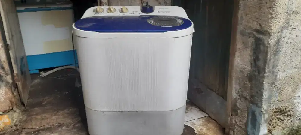 Dijual msn cuci mrk SHARP