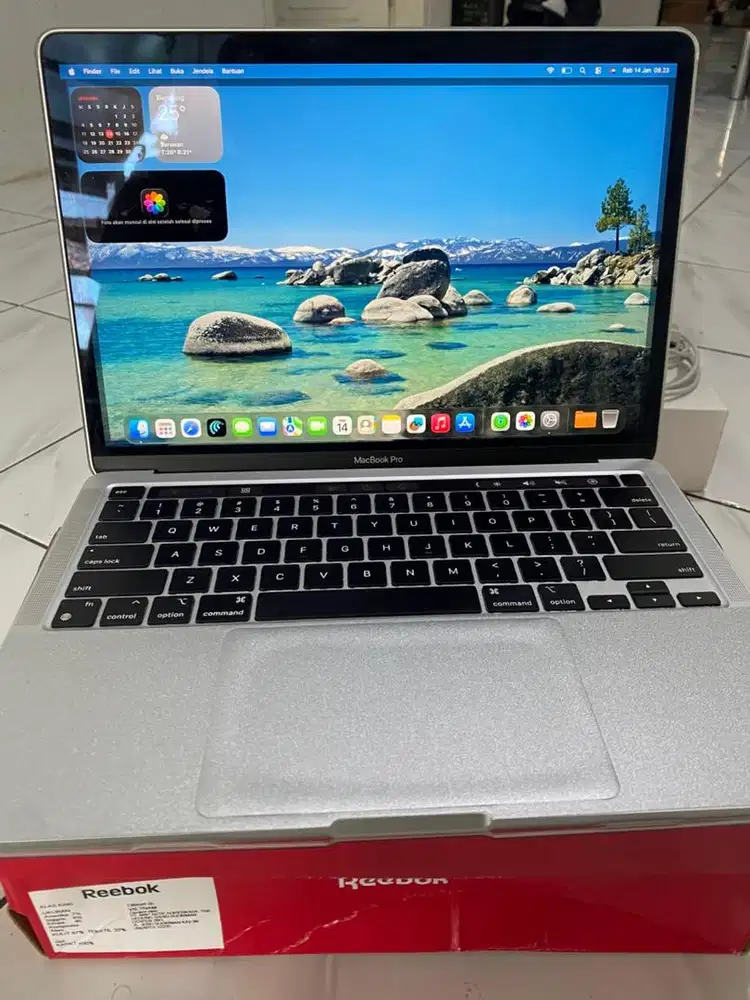 Macbook pro M1 8/512 gb