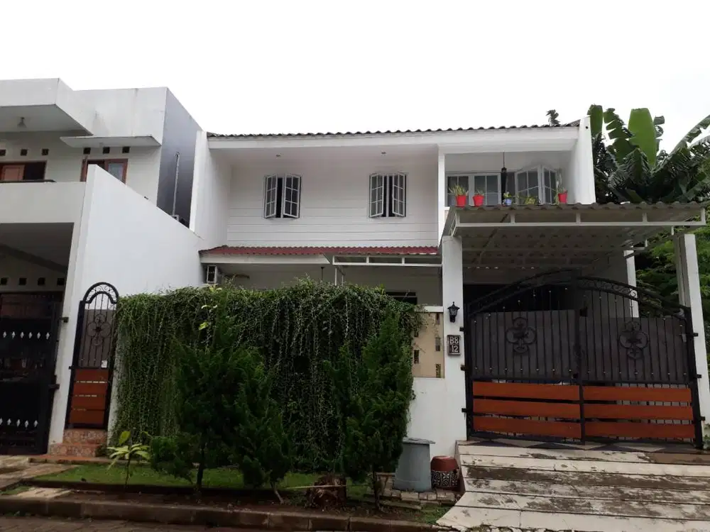 Rumah Mewah Modern 2 Lantai Ada Taman di Pondok Cabe Tangerang