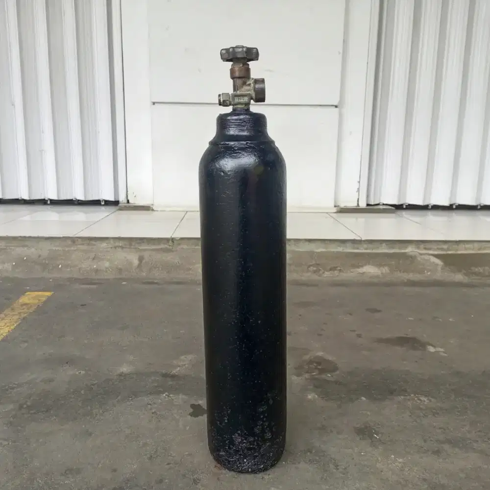 Tabung Oksigen 1 M3 Hitam • Alat Bantu Medis & Pernapasan Oxygen Tube