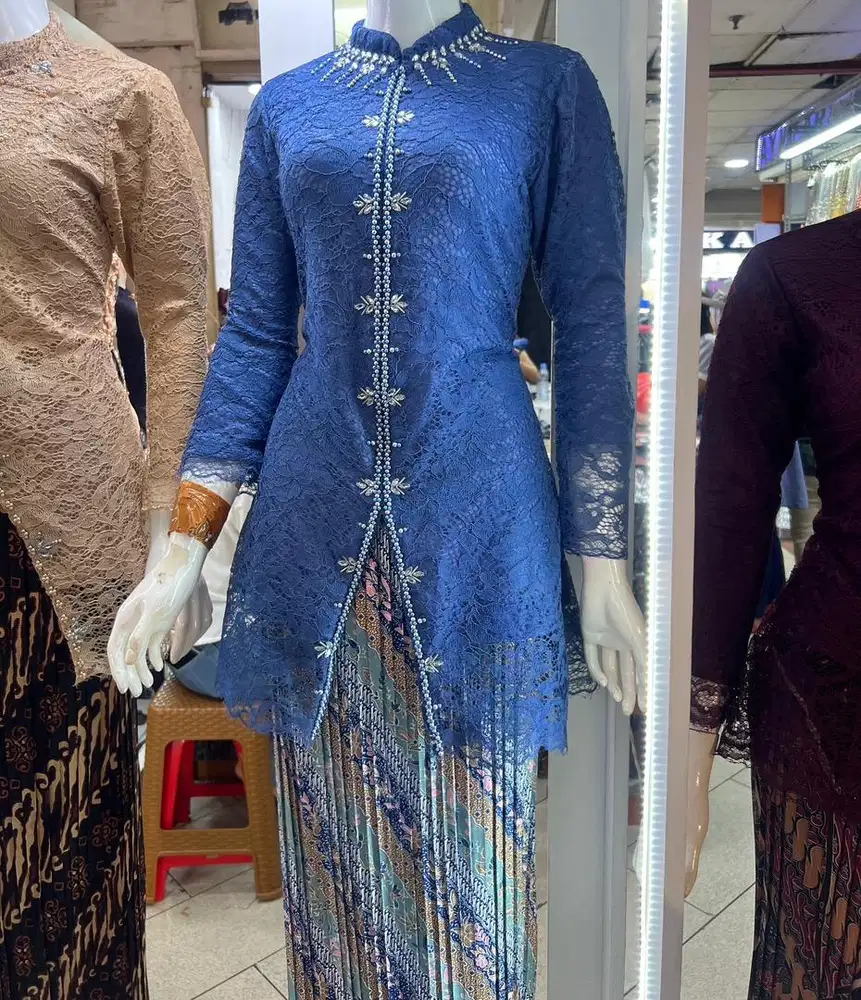 Kebaya Modern One Set
