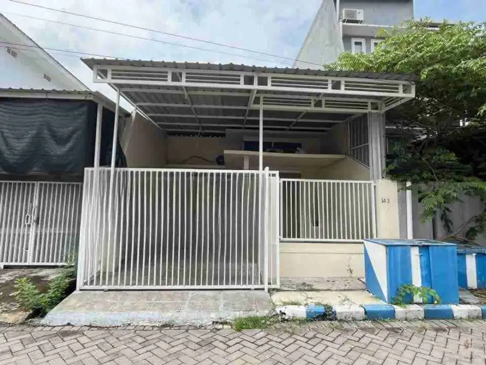 Rumah siap huni di pondok tjandra waru Sidoarjo,dekat Merr dan tol masuk waru