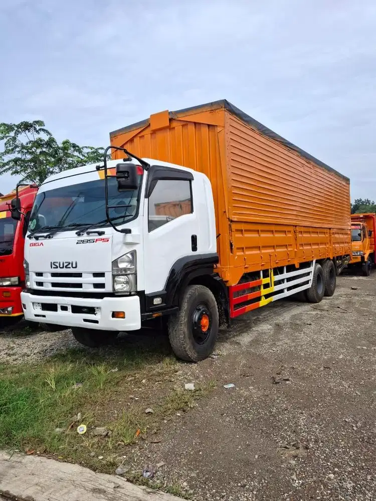 WING BOX ISUZU GIGA FVM 34T 285PS TAHUN 2018