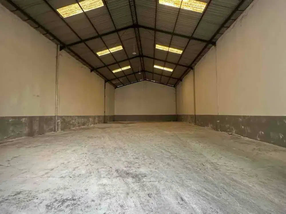 DiSewakan Gudang Safe n Lock Siap pakai