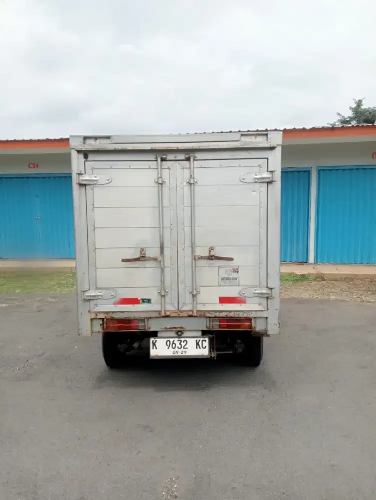 Dijual mobil Box plus pendingin