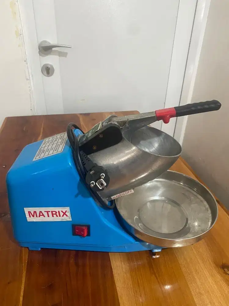 Mesin serut es merk matrix