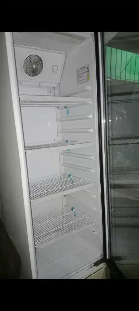 SHOWCASE POLYTRON 5 RAK