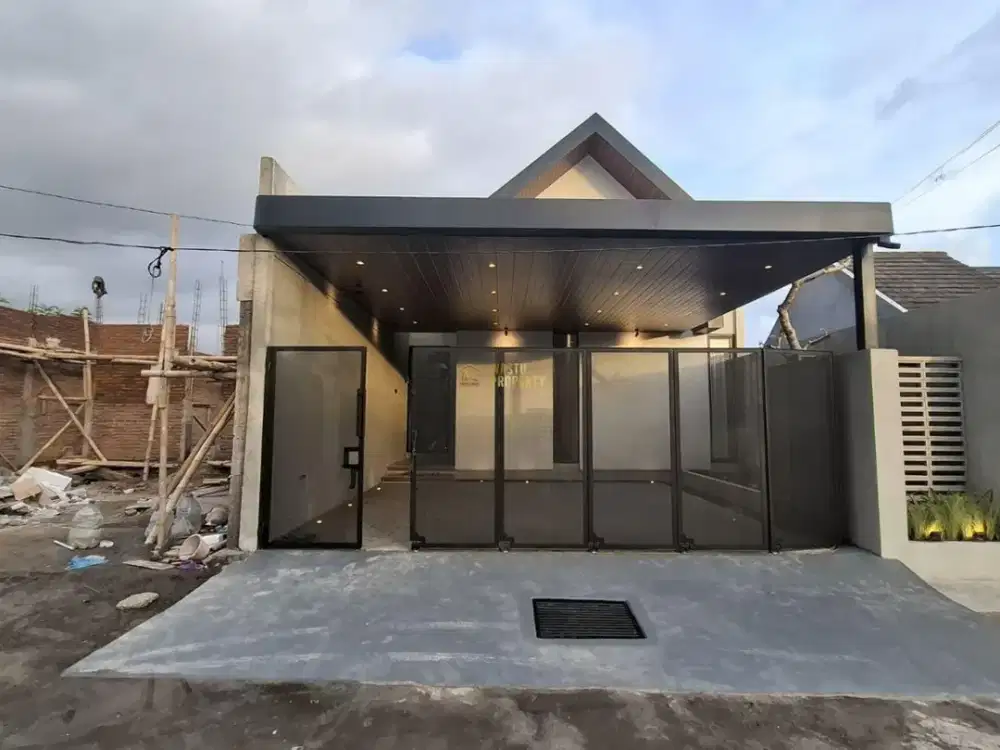 RUMAH SIAP HUNI FULLY FURNISH HALAMAN BELAKANG LUAS DEKAT ADISUCIPTO