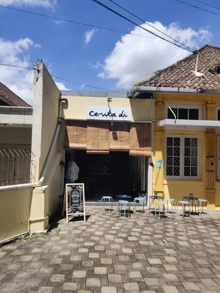 Lowongan Pekerjaan Crew Cafe