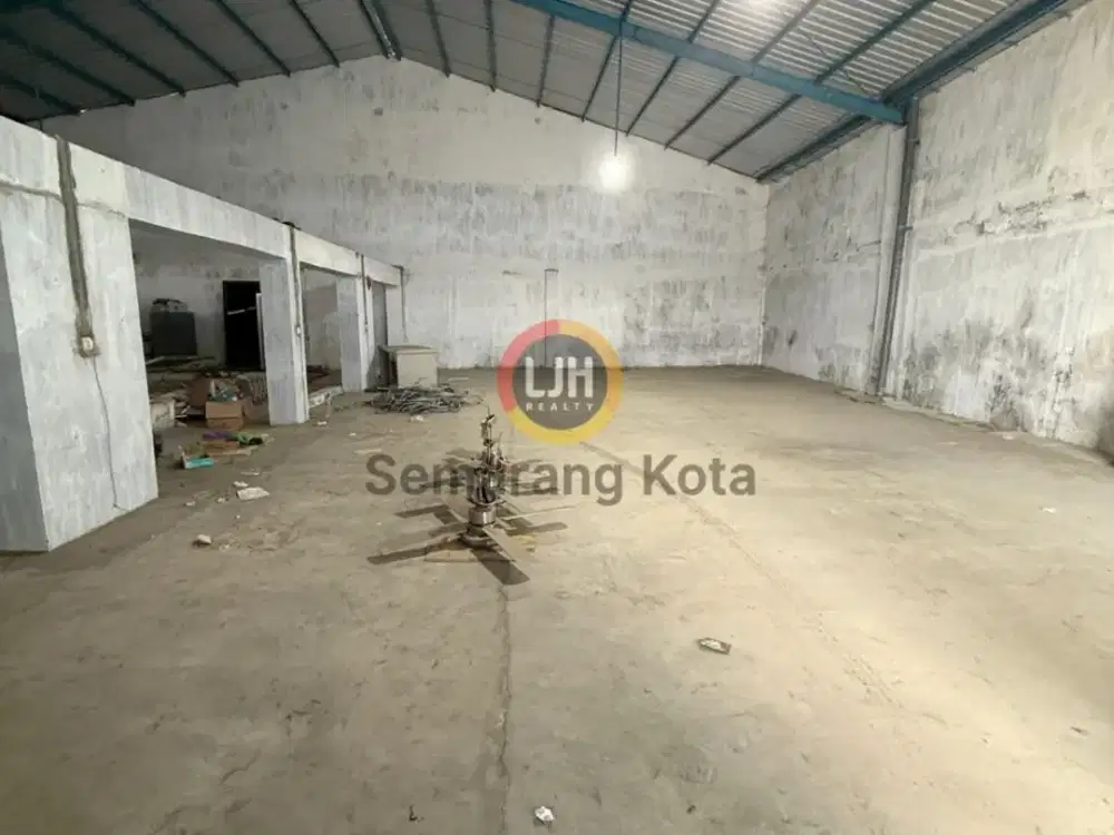 Gudang di Kaligawe Raya