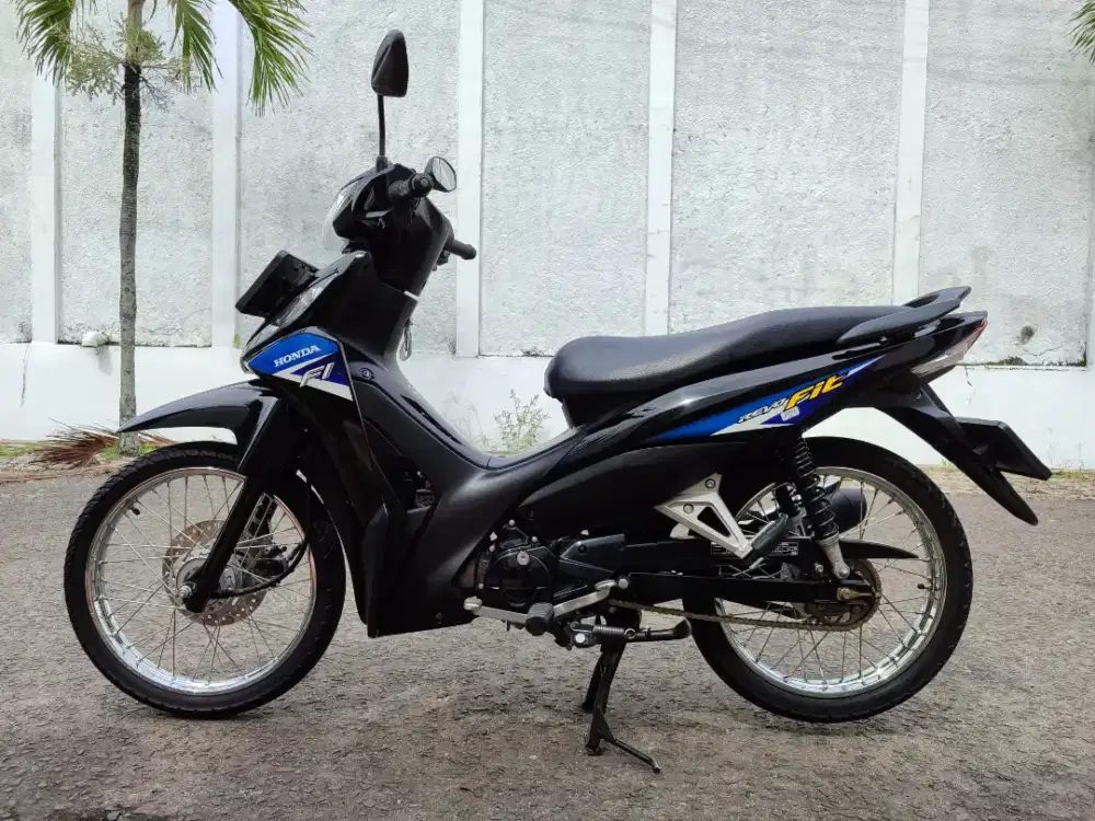 REVO FIT 2025 BE Kodya KM 8rb Pajak Baru MULUUSS & TERAWAT CASH/KREDIT