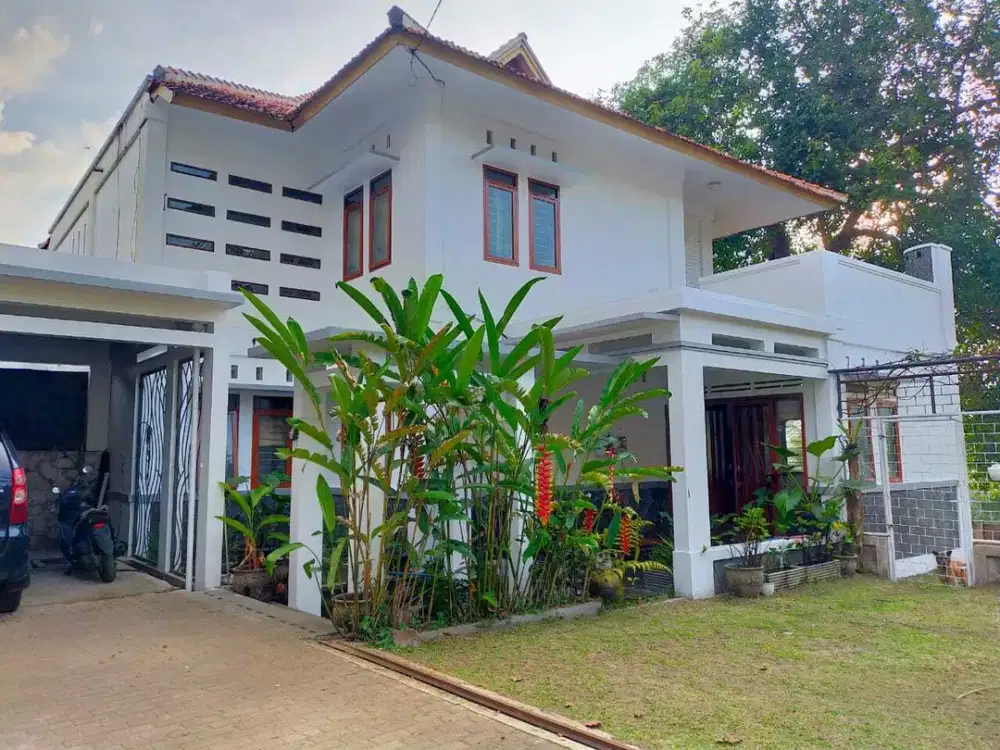 Rumah sejuk view lembah di Ciwaruga