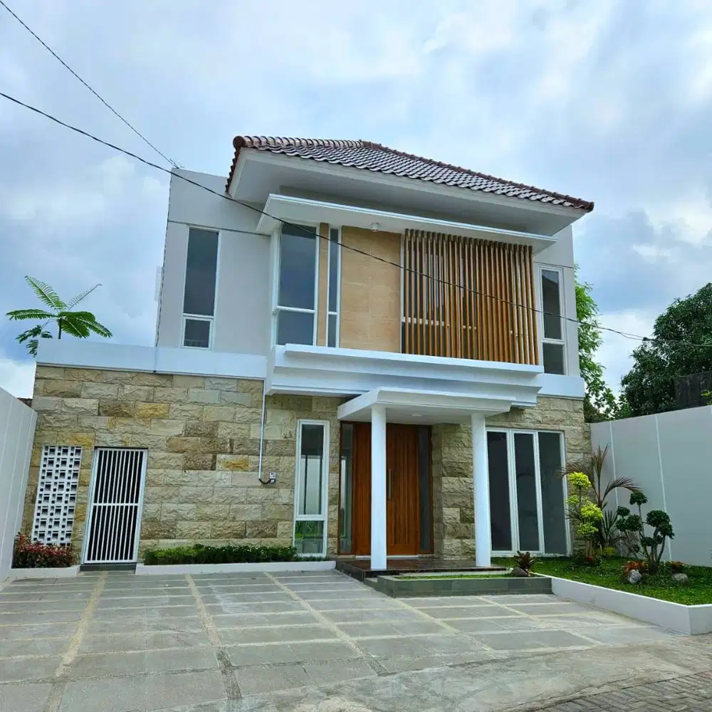 Rumah Siap Huni 2 Lantai dekat HOTEL HYATT Jl Palagan Sleman