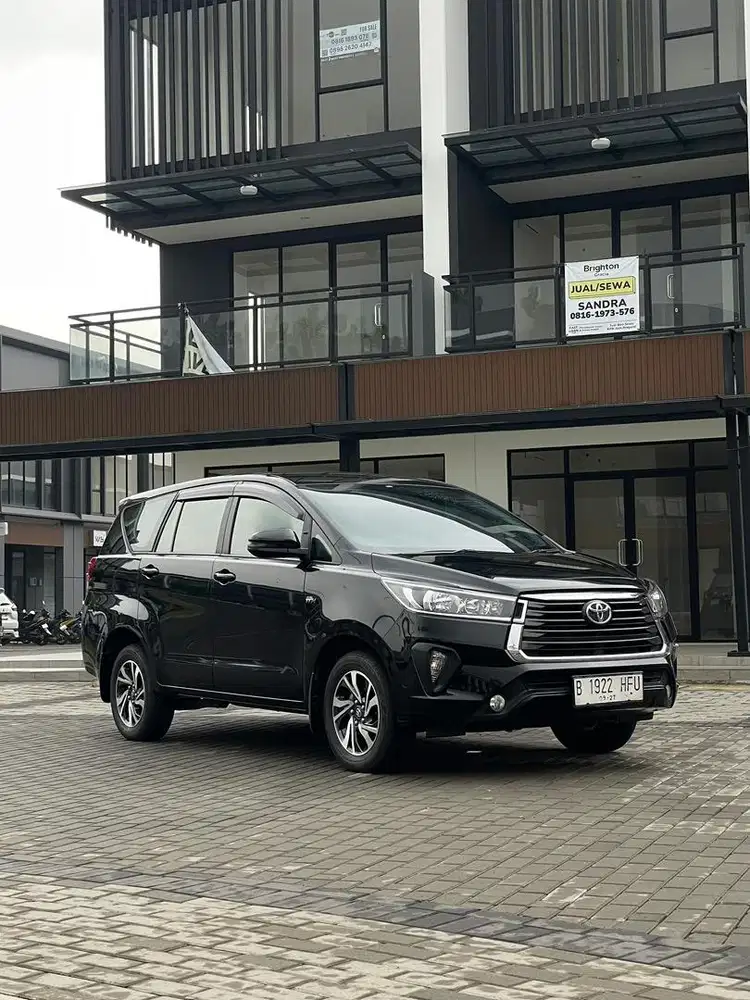 Innova V 2022 Diesel - Genap - Automatic - Innova V Solar 2022