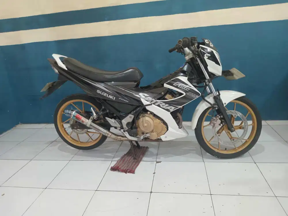 (Jual cepat) Suzuki Satria fu 2013 surat lengkap