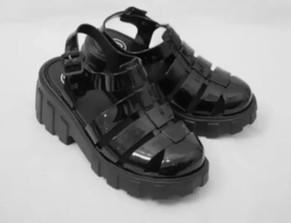 sendal sepatu cocok untuk kondangan/bepergian