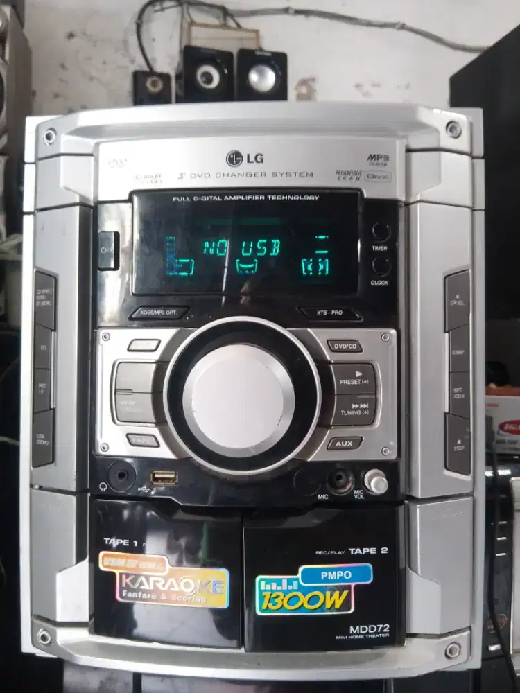 LG Amplifier USB 1300 watts pmpo, full ori, Aux & radio ok, merk Korea