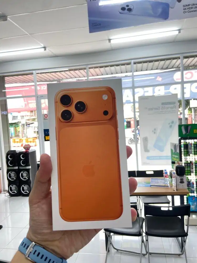iPhone 17 Pro Max Orange