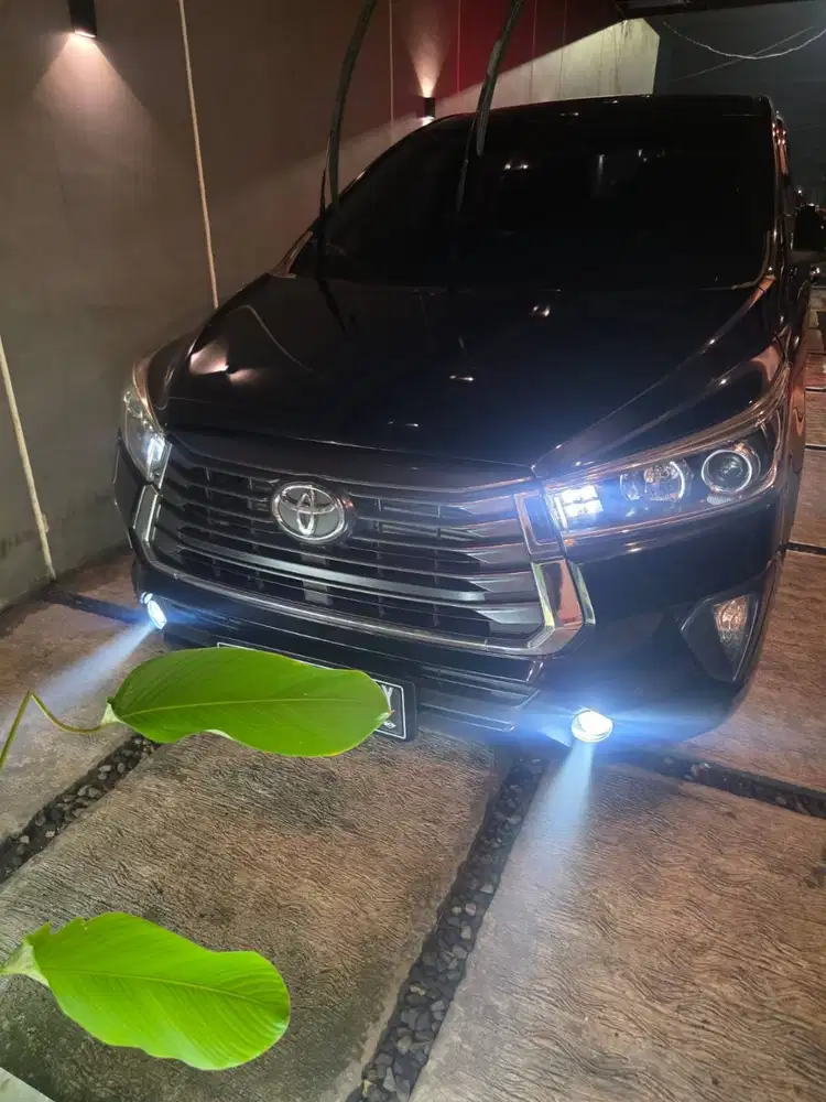 Dijual Toyota Innova (2021) 2.4 V Diesel A/T
