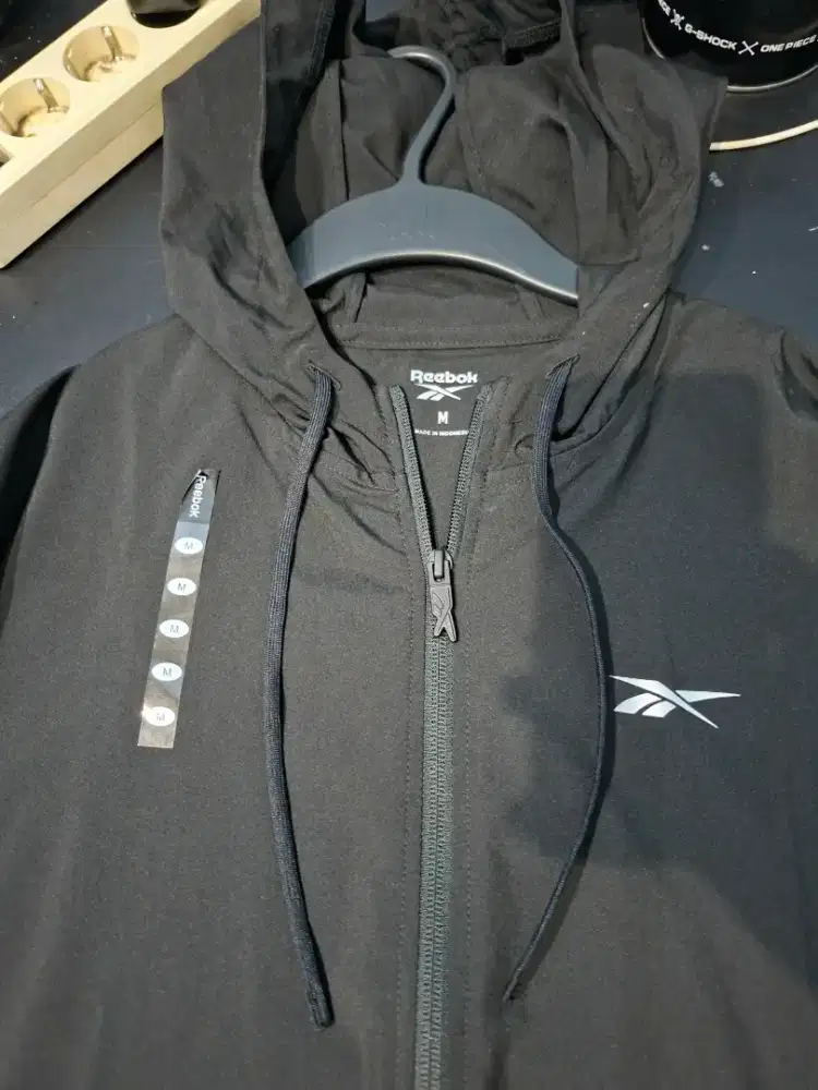 Jaket Reebok Baizan Size M