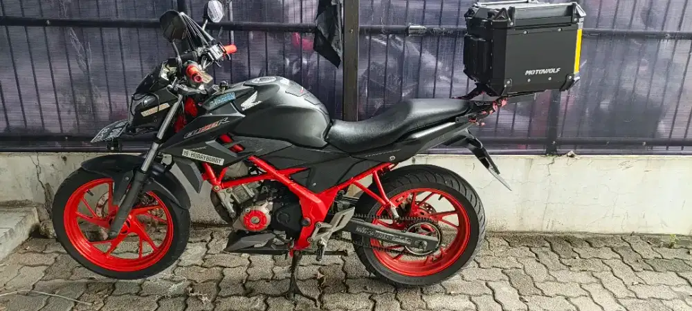 HONDA CB 150R  2017
