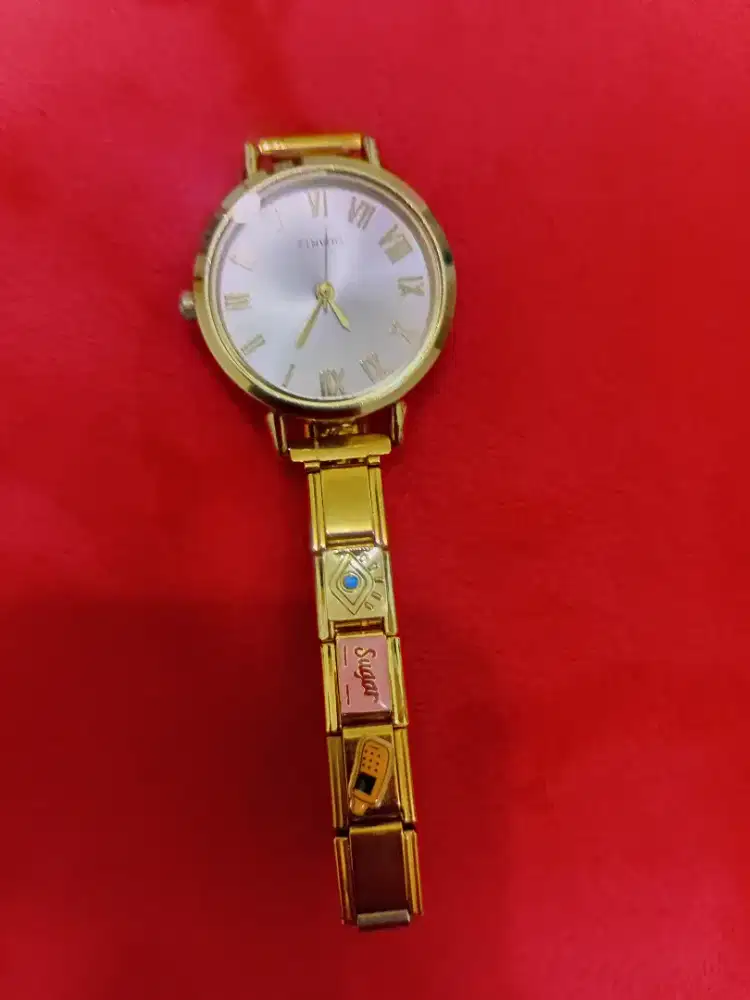 Di jual cepat Italian Charms Watch Bracelet GOLD COD aja