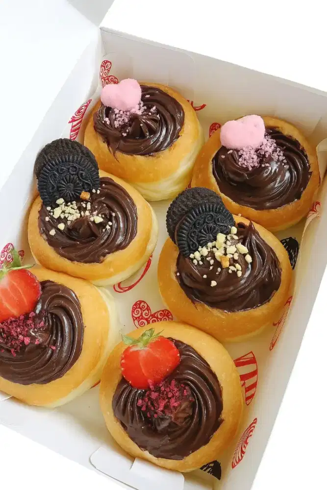 Donat Chocolava isi 12pcs