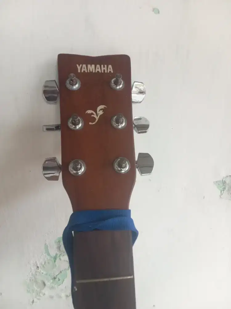 GITAR akustik YAMAHA type 310