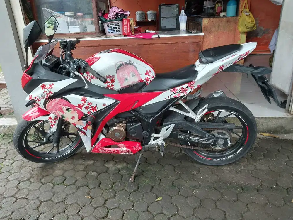 CBR 150R 2017 (Decal Full Body Sakura Miko)