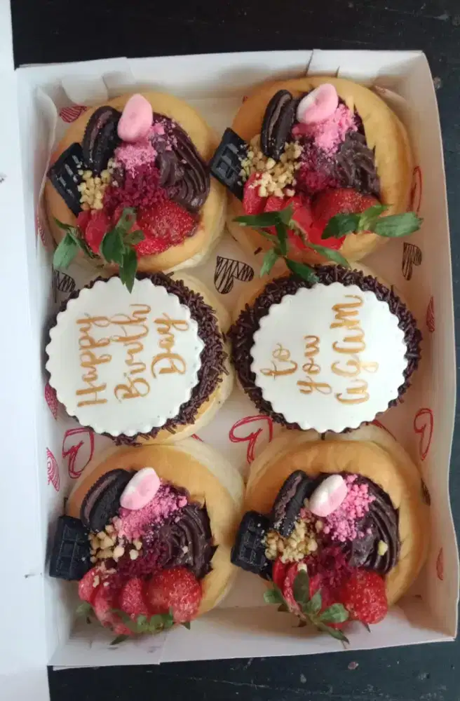 Donat Gemoy Chocolava isi6 free ucapan