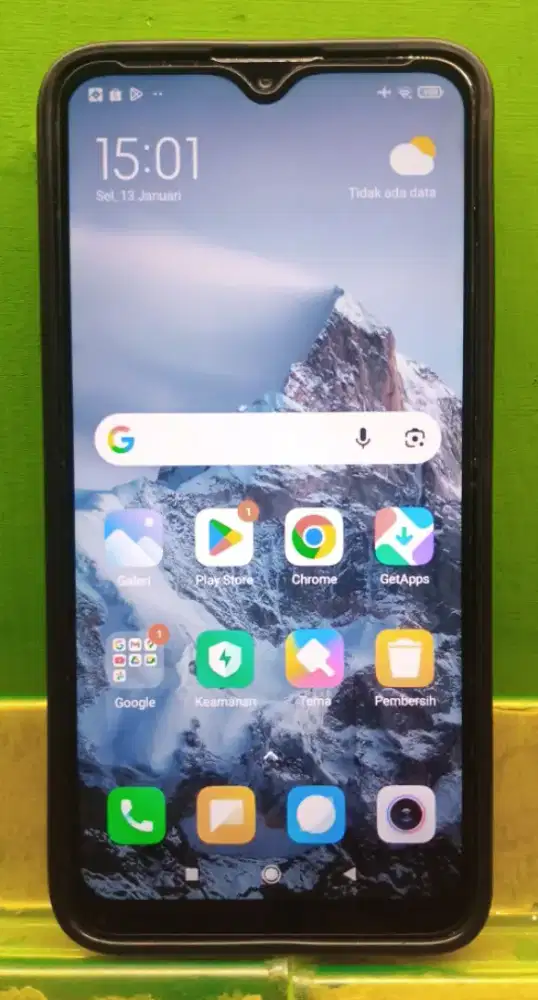 Redmi 8 ram 4/64
Minus 
Sesebih nya pemakaian sesuai poto