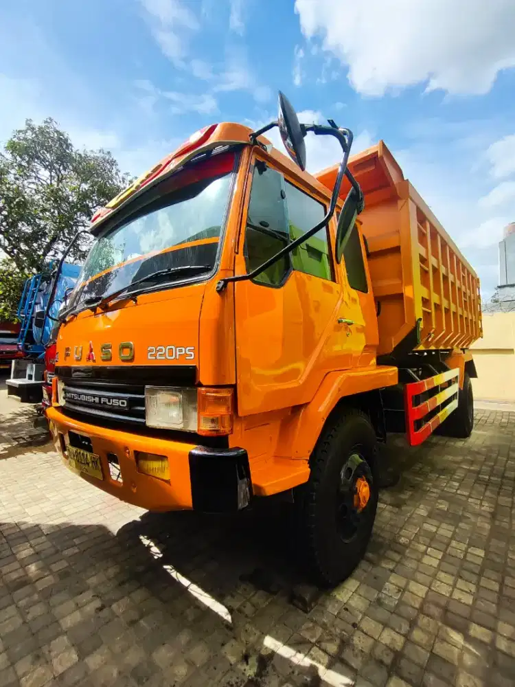 DUMP TRUK MITS. FUSO FM 517 HS, ENGKEL 6 BAN, INDEK 15M³. TH. 2016