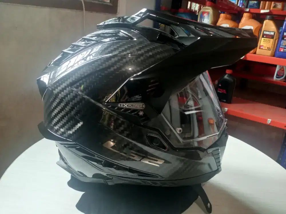 Helm LS2  Carbon explorer MX701
