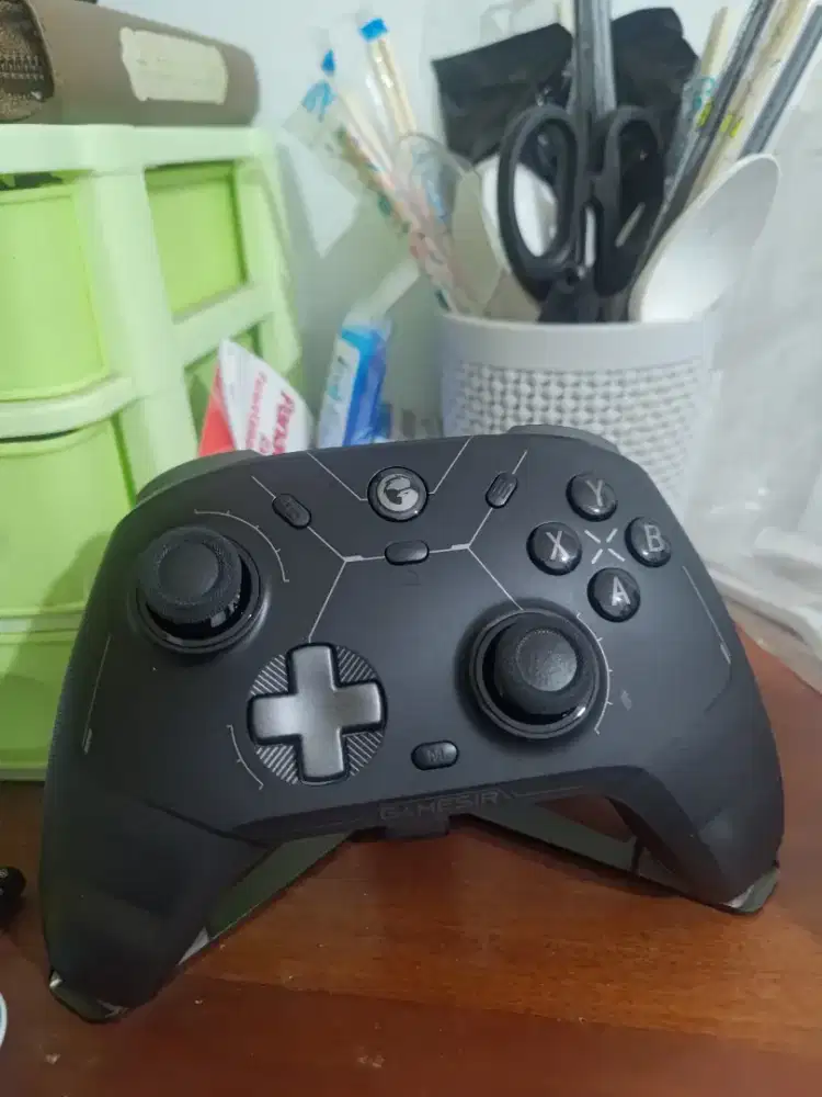 Gamesir Cyclone 2 Wireless Hall Effect TMR Stick Controller Gamepad