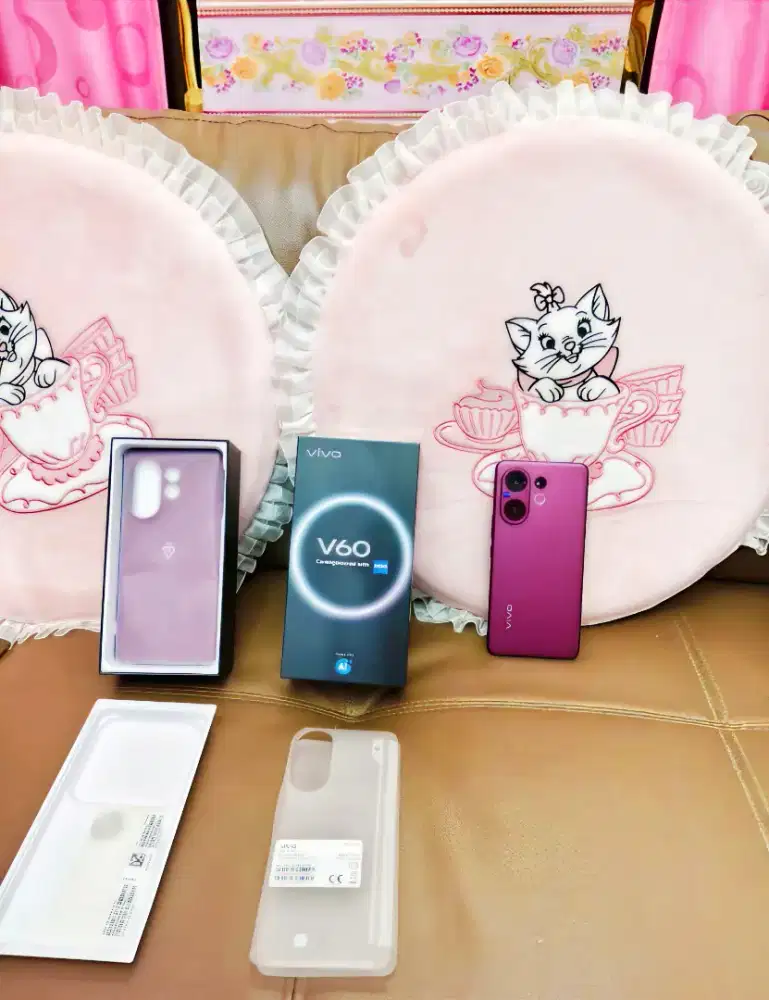 Vivo v60 5G purple