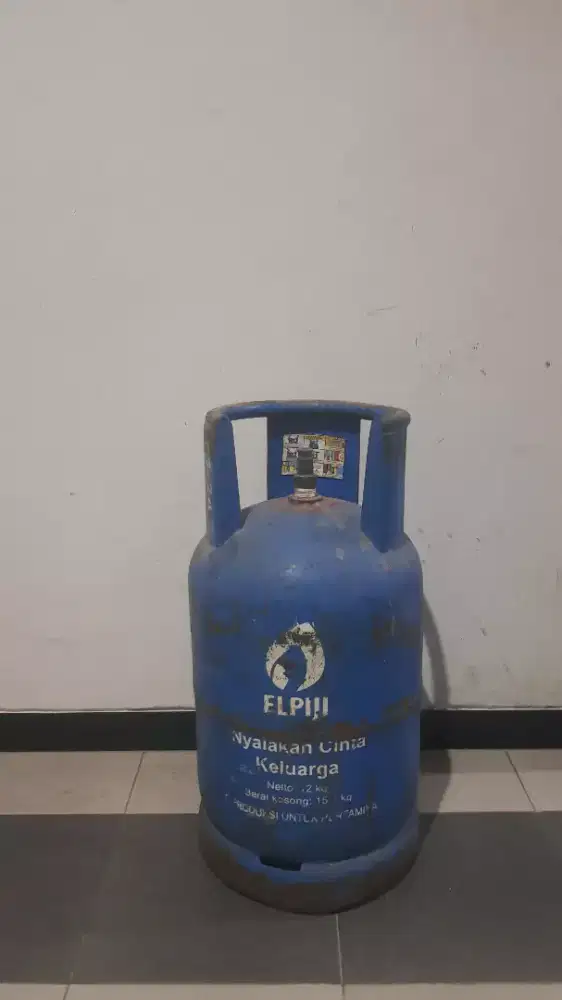 Tabung gas LPG 12 kg bekas