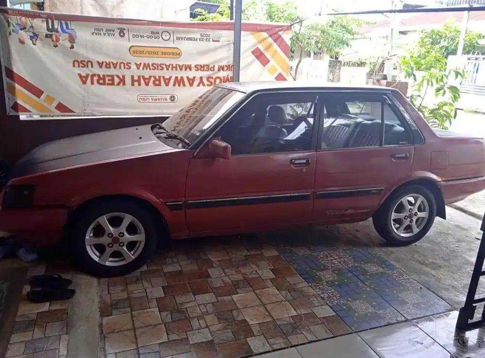 Corolla SE Saloon Tahun 1986