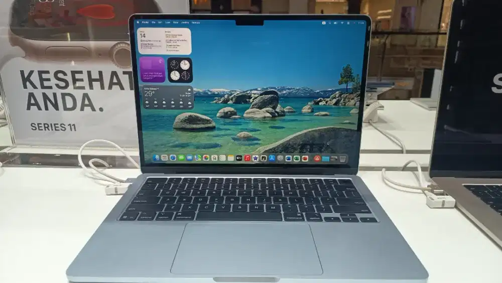 MacBook Air (13 inci) 16/256 GB