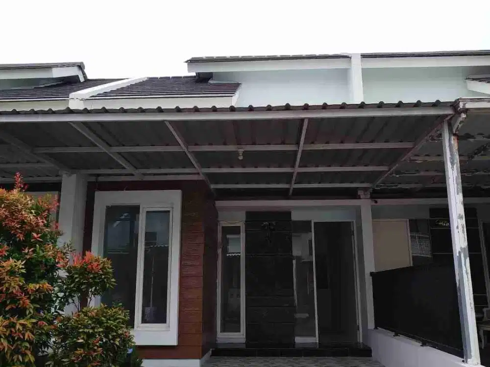 Rumah Cantik Jade Hamlet Menganti