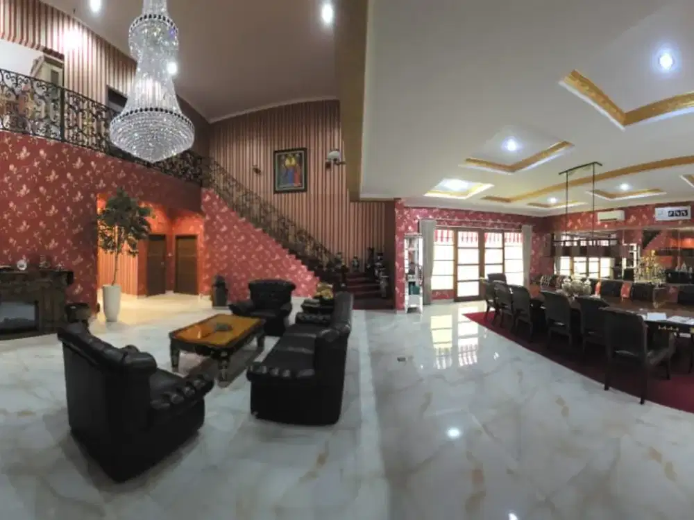 Rumah Mewah Cluster di Cirendeu