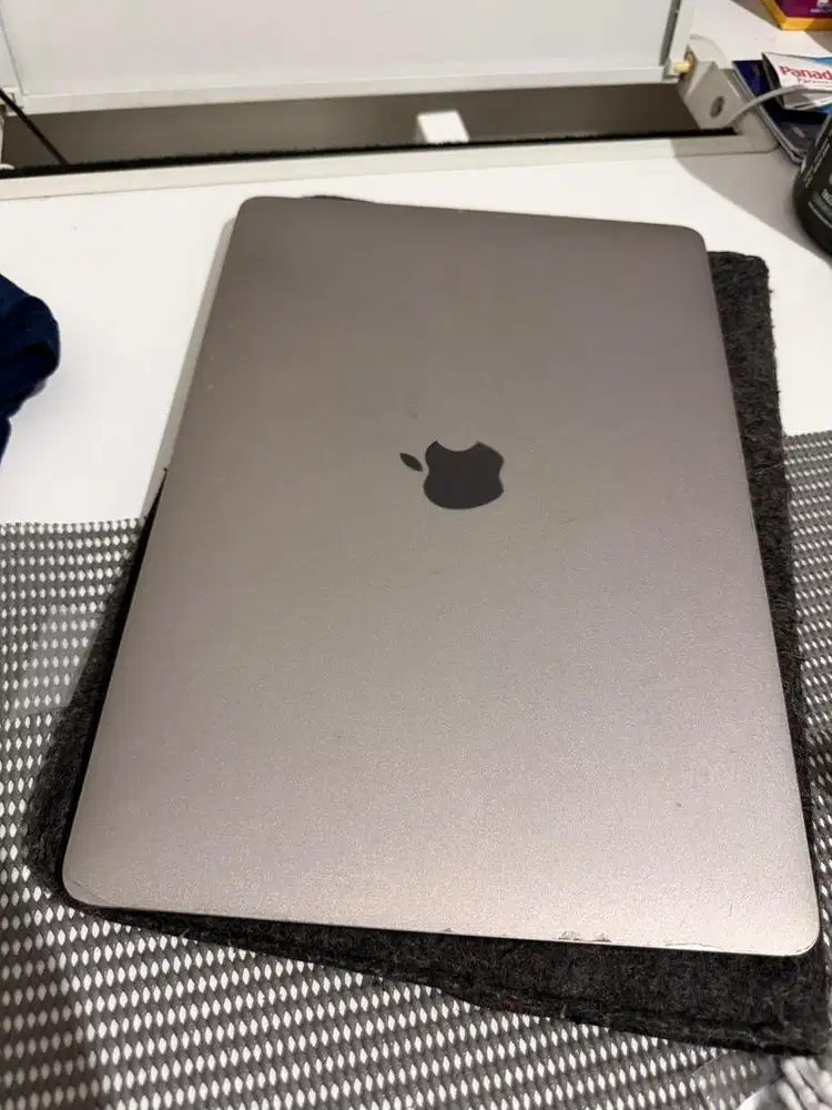 Macbook pro M1. 256GB Mulus